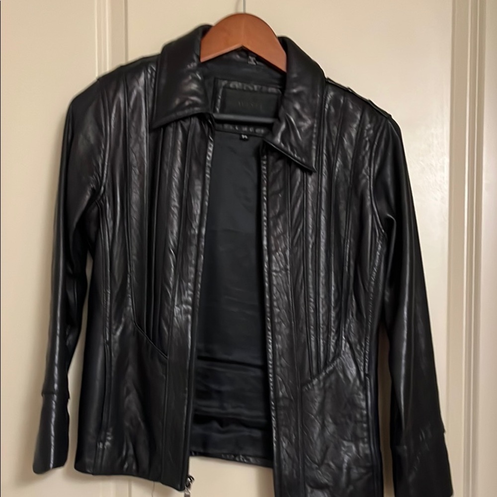 Avante petite small Black Leather Jacket